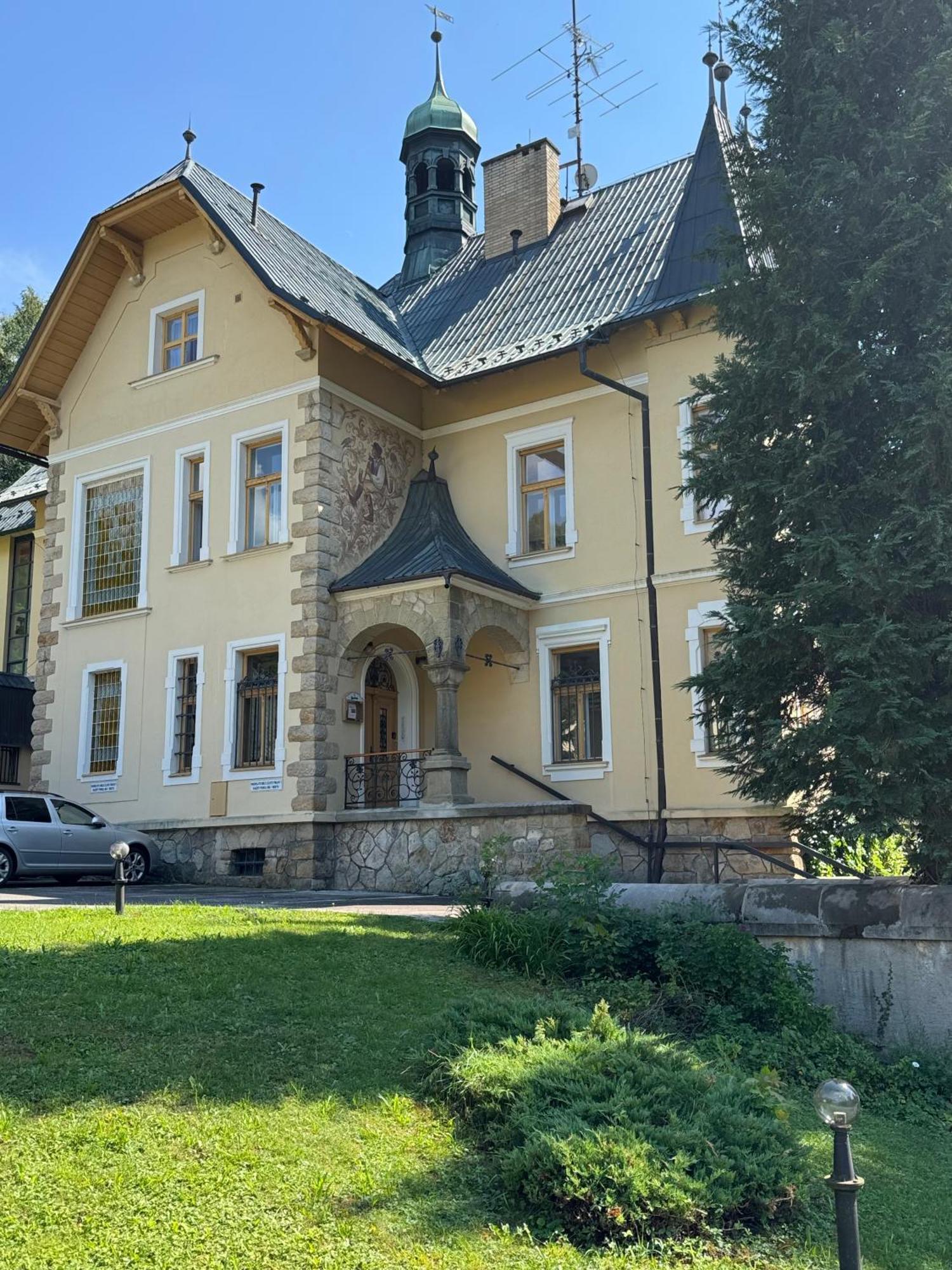 Vladni Vila Luhacovice Exterior photo
